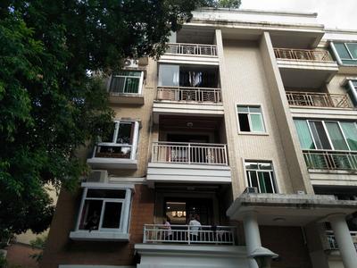 东江学府别墅开荒